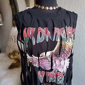 Forever 21 distressed t-shirt